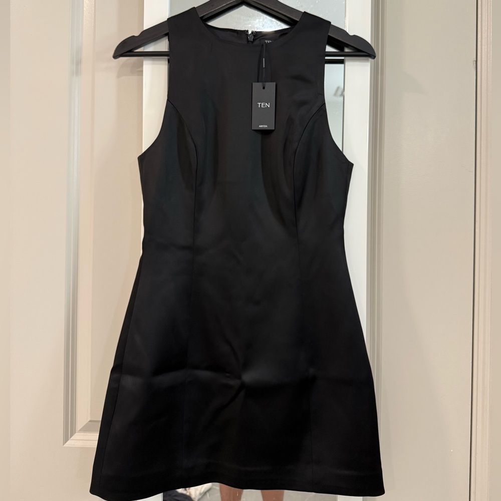 Aritzia Black Sleeveless Mini Dress - Picture 2 of 7